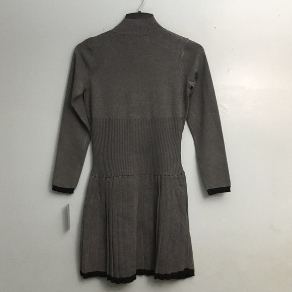 TAYLOR DRESSES - Picture 4 of 15